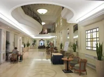 Moevenpick Hotel Budapest Centre 4*,