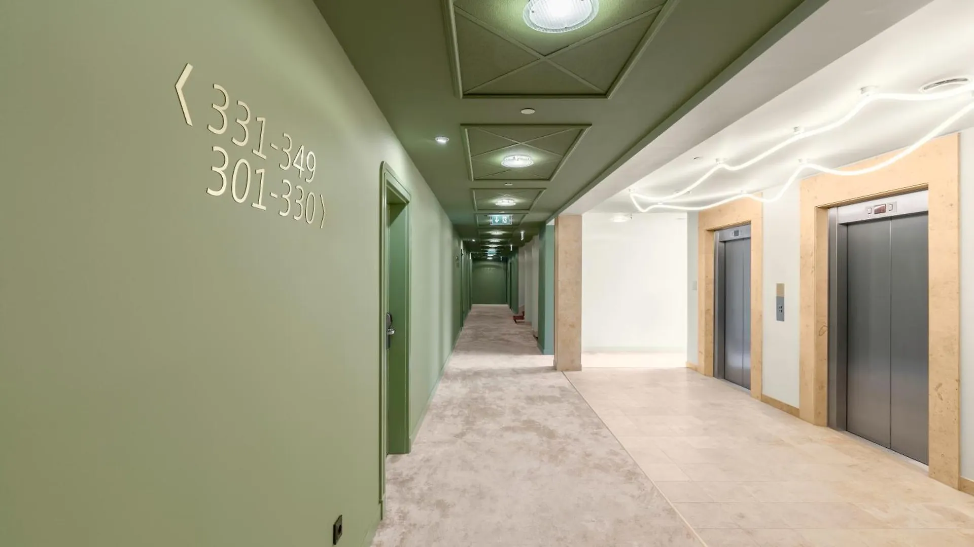 Moevenpick Hotel Budapest Centre 4*,