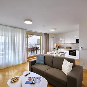Downtown Rubesova 4* براغ