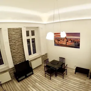  Apartamento Homelike Luxury Flat On Gyulai Pál
