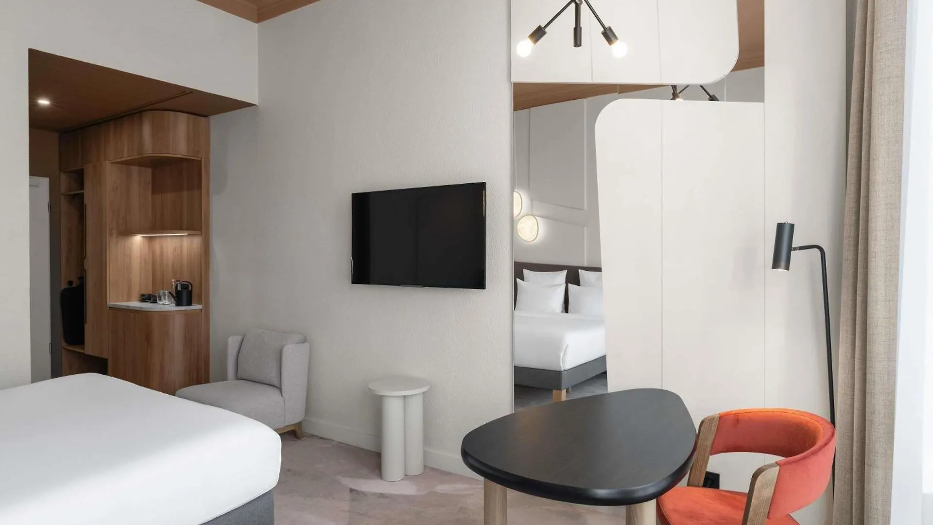 Moevenpick Hotel Budapest Centre 4*,