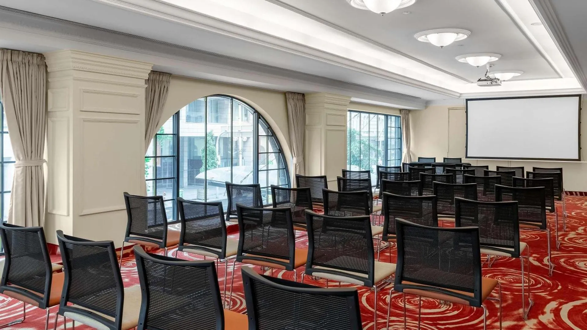Moevenpick Hotel Budapest Centre 4*,  Hungary