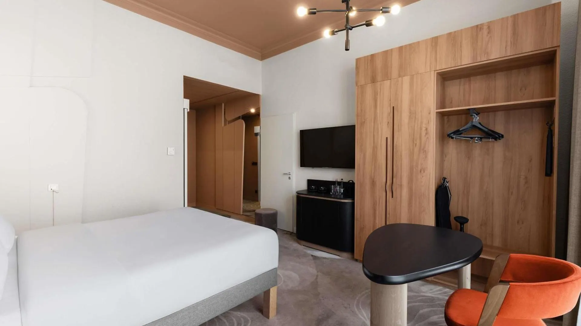 Moevenpick Hotel Budapest Centre 4*,